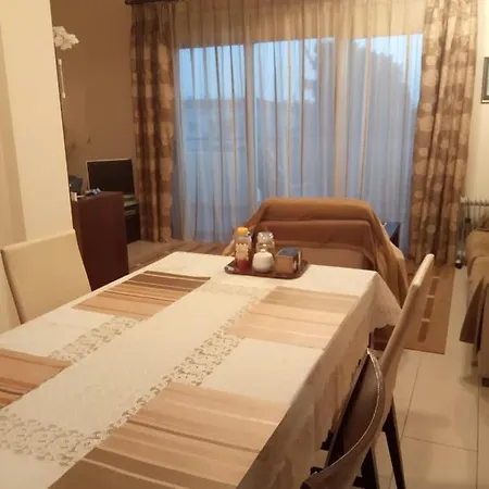Apartment Nefeli *